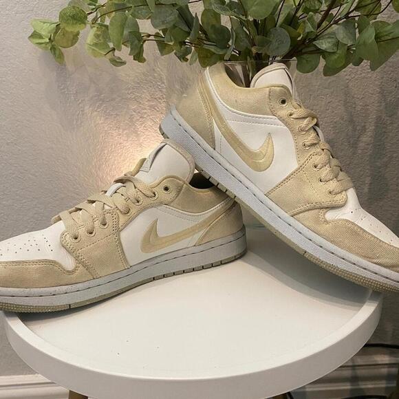 Nike Jordan 1 Low SE Team Gold Cream 9.5 Women 8 Mens - Picture 7 of 9